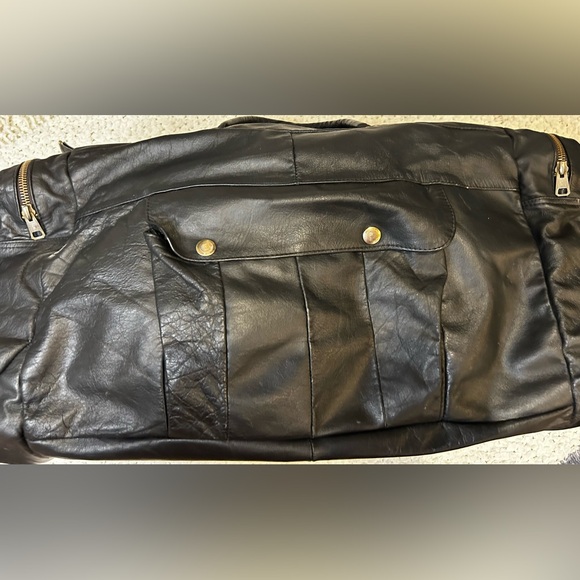 Vintage 70s Large Leather Travel Bag - Picture 4 of 15